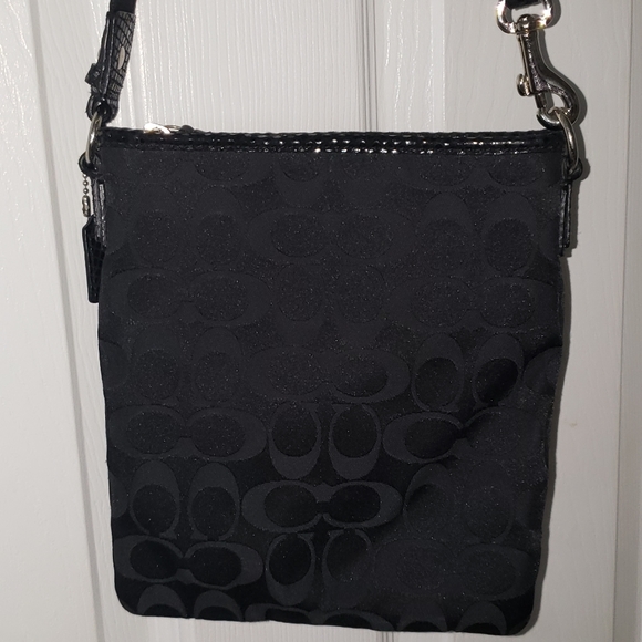 Coach black purse - Picture 9 of 10